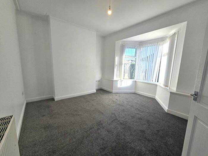 3 Bedroom Town House To Rent In Ashwood, Walkerdene, Newcastle Upon Tyne, NE6