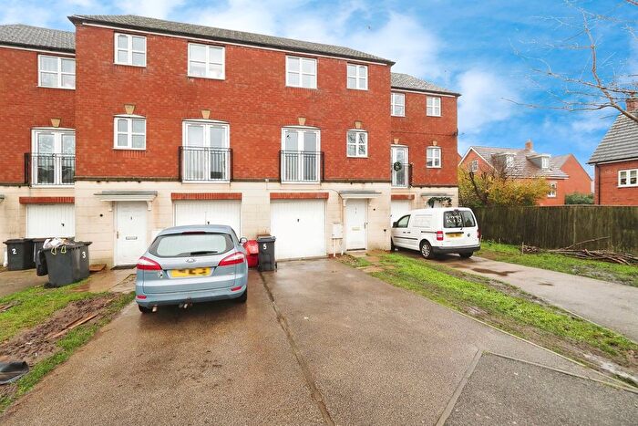 4 Bedroom Terraced House For Sale In All Saints Close, Coalville, LE67