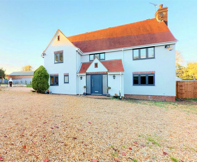 4 Bedroom Detached House For Sale In Cutlers Green Lane, Essex, CM6