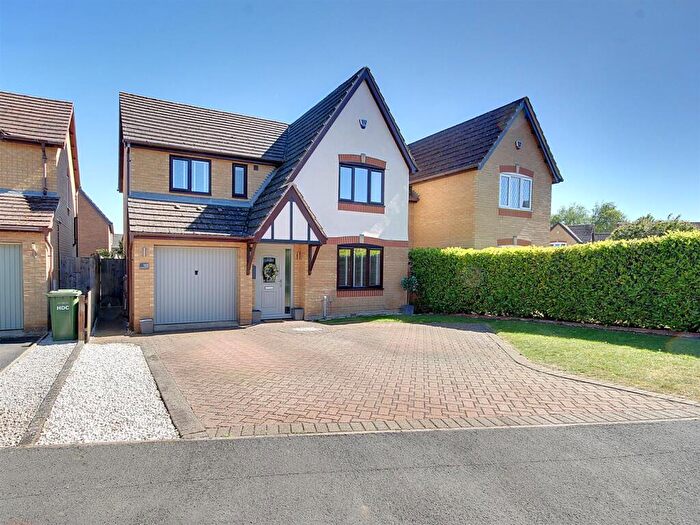 4 Bedroom Detached House For Sale In Sparrowhawk Way, Hartford, Huntingdon, PE29