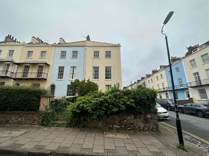 1 Bedroom Flat To Rent In Meridian Place, Clifton, Bristol, BS8