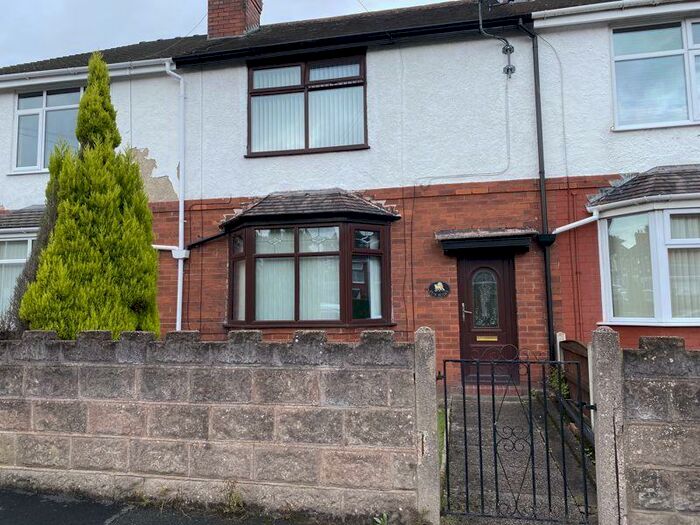2 Bedroom Town House To Rent In Wolseley Road, Oakhill, Stoke-On-Trent, ST4