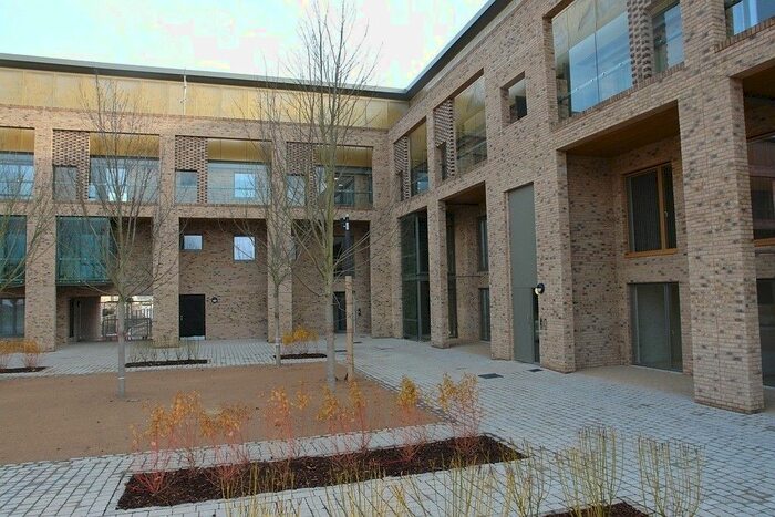 2 Bedroom Flat To Rent In Addenbrookes Road, Trumpington, CB2