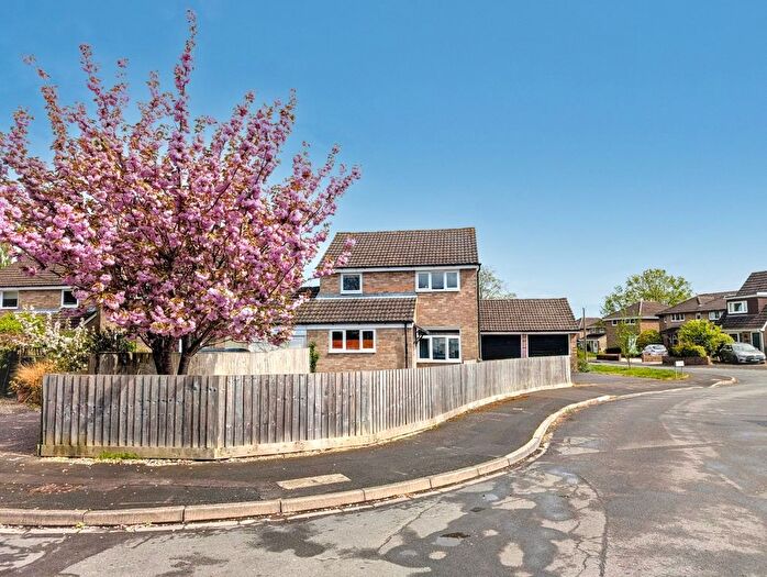 3 Bedroom Link Detached House For Sale In Keels, Cricklade, SN6