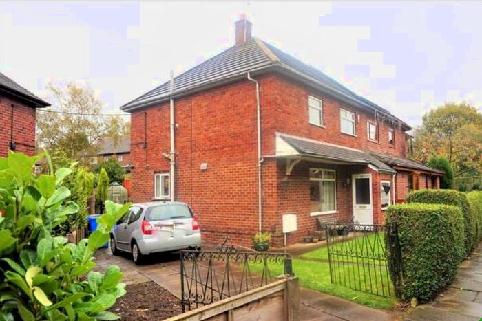 3 Bedroom Semi-Detached House To Rent In Ford Hayes Lane, Bentilee, ST2
