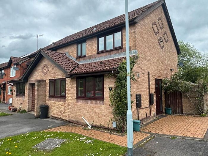 3 Bedroom Semi-Detached House To Rent In Clos Healy, Gowerton, Swansea, SA4