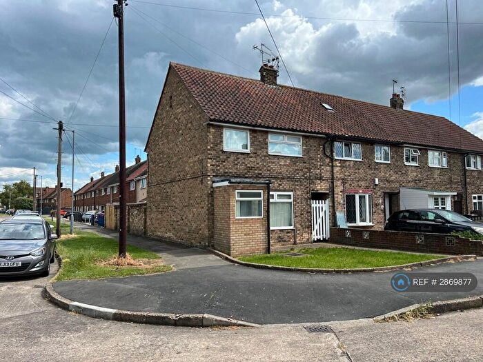 3 Bedroom End Of Terrace House To Rent In Bickleigh Grove, Hull, HU8