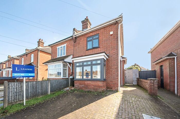 2 Bedroom Semi-Detached House For Sale In Butts Road, Southampton, Hampshire, SO19