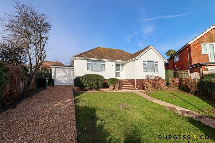 2 Bedroom Detached Bungalow For Sale In Church Vale Road, Bexhill-On-Sea, TN40