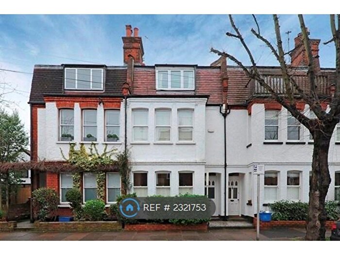 4 Bedroom Terraced House To Rent In Vicarage Road, Teddington, TW11