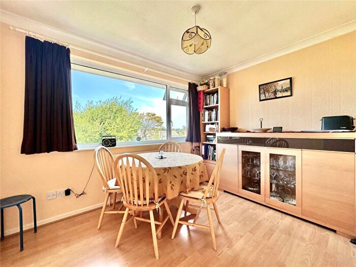4 Bedroom Detached House For Sale In Twineham Road, Eastbourne, East