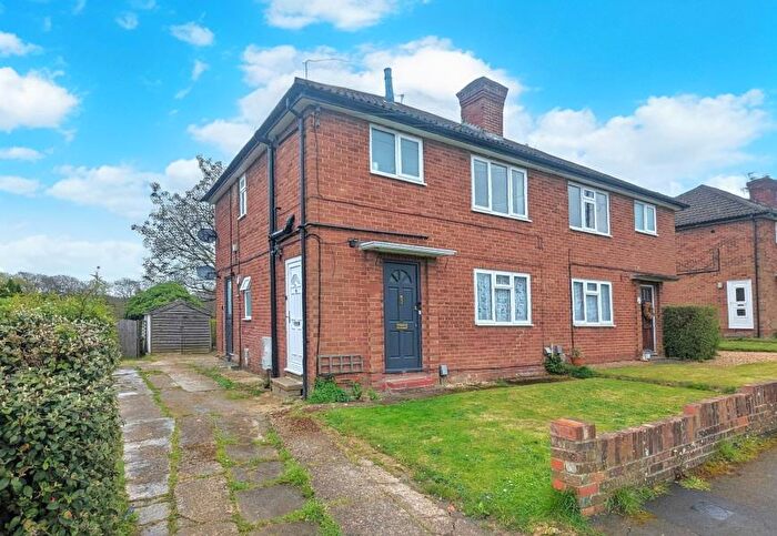 1 Bedroom Maisonette To Rent In St Johns, Woking, Surrey, GU21