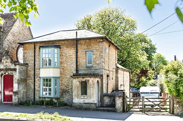 3 Bedroom House For Sale In London Road, Chipping Norton, OX7