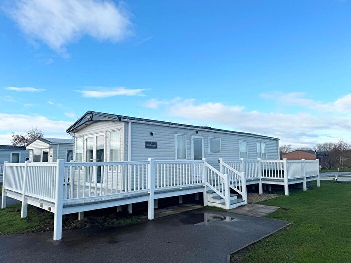 2 Bedroom Detached Bungalow For Sale In Tattershall Lakes, Tattershall, LN4