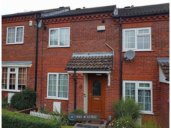 2 Bedroom Terraced House To Rent In Ormsby Close, Luton, LU1