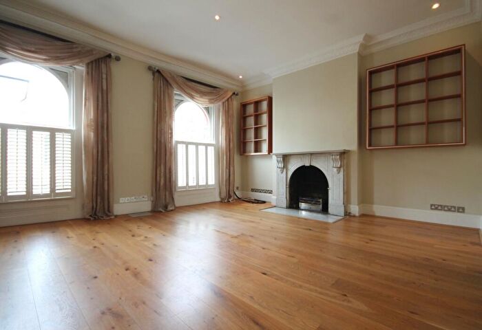 4 Bedroom Flat To Rent In Regents Park Road, Primrose Hill, NW1