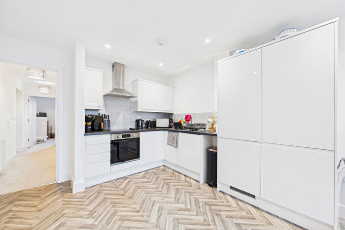1 Bedroom Apartment For Sale In Maple House, Hemel Hempstead, HP2