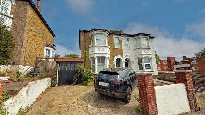4 Bedroom Semi Detached House For Sale In Carshalton Road, Carshalton, Surrey., SM5