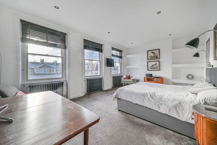 2 Bedroom Flat To Rent In Bramham Gardens, South Kensington, London, SW5
