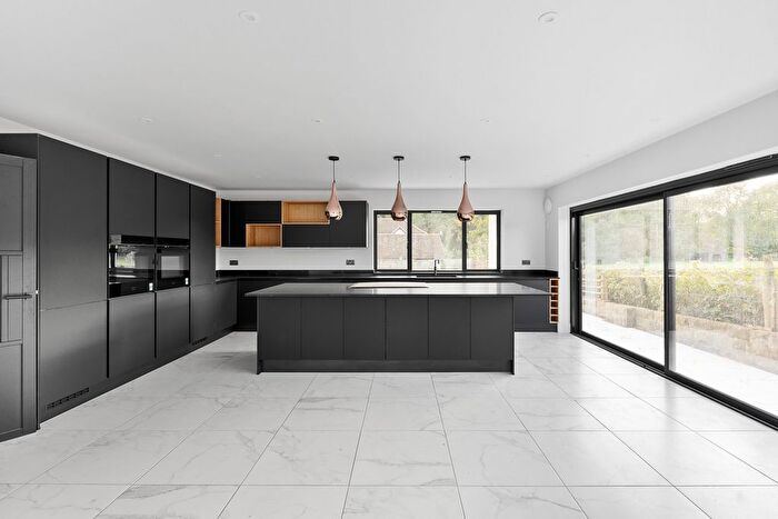 4 Bedroom Detached House For Sale In Kit Lane, Checkendon, RG8