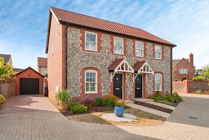 2 Bedroom Semi-Detached House For Sale In Robin Close, Holt, NR25