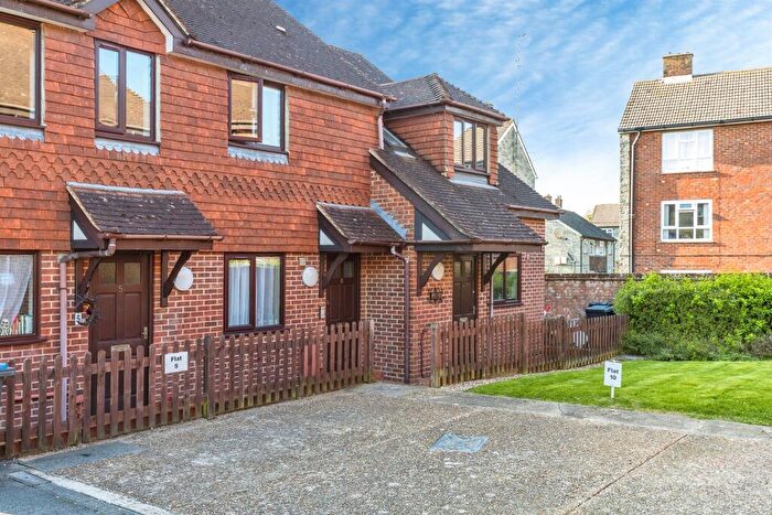 2 Bedroom Maisonette For Sale In Foundry Court, Burgess Hill, RH15