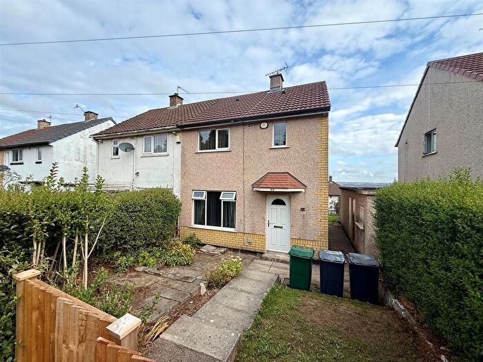 2 Bedroom Semi-Detached House For Sale In Sandholme Drive, Thorpe Edge, Bradford, BD10