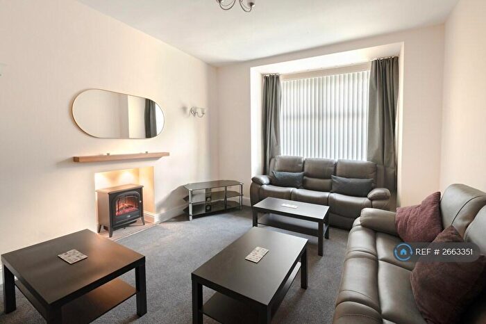 7 Bedroom Semi Detached House To Rent In Argyle Avenue, Manchester, M14