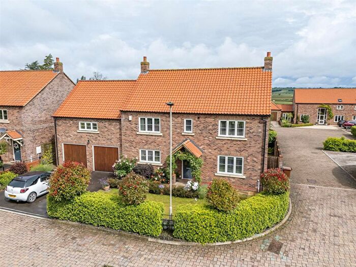 5 Bedroom Detached House For Sale In Pecketts Close, Sheriff Hutton, York, YO60