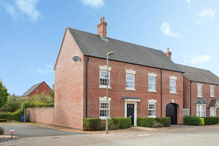 4 Bedroom Detached House For Sale In Watts Road, Banbury, Oxfordshire, OX16