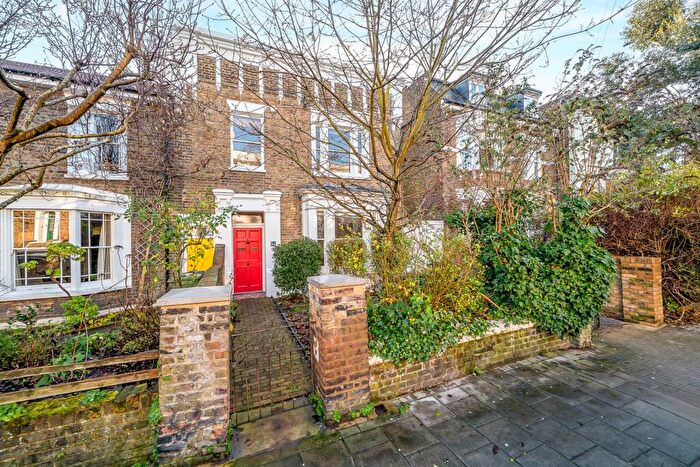 4 Bedroom End Of Terrace House For Sale In Spenser Road, Herne Hill, SE24
