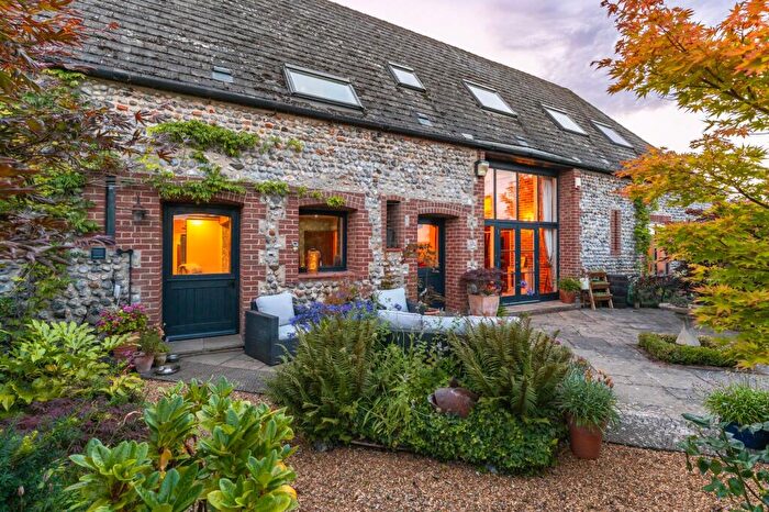 5 Bedroom Barn For Sale In Common Lane, Thorpe Market, NR11