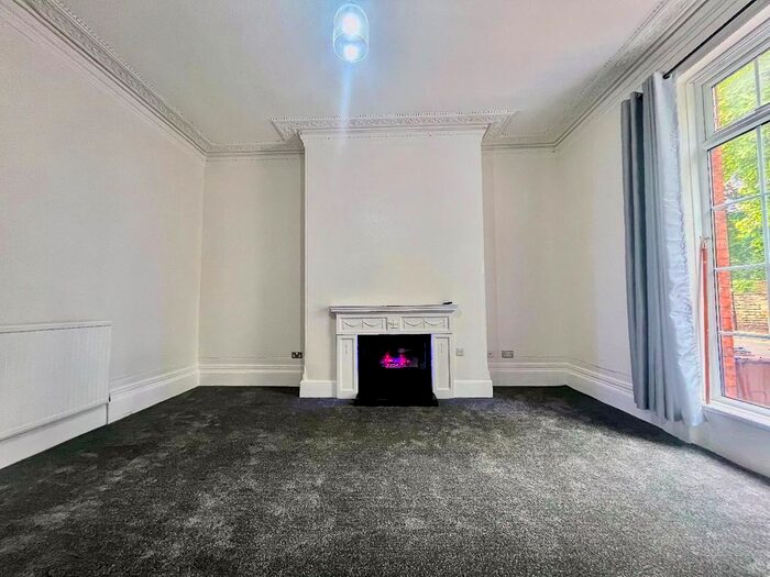 1 Bedroom Flat To Rent In Wharncliffe Road, Sheffield, S10