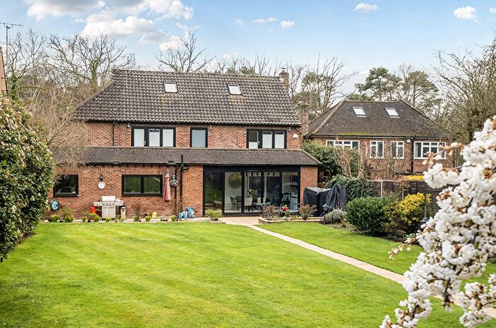 4 Bedroom Detached House For Sale In Old Bisley Road, Frimley, Surrey, GU16