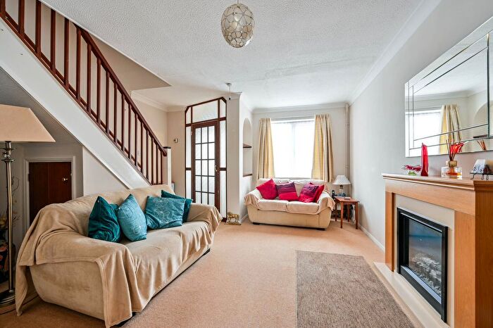 2 Bedroom End Of Terrace House For Sale In Bowers Close, Burpham, Guildford, GU4