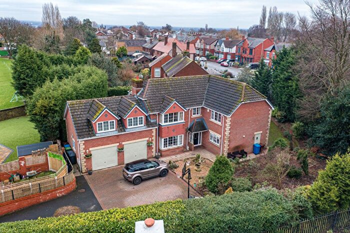 5 Bedroom Detached House For Sale In Orrell Road, Orrell, WN5