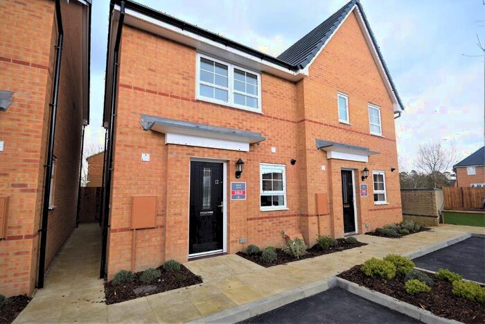 3 Bedroom Semi-Detached House To Rent In Pembrooke Road, Watton, IP25