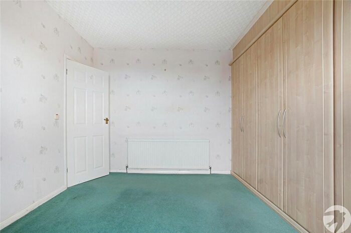 2 Bedroom Bungalow For Sale In Lynors Avenue, Rochester, Kent, ME2