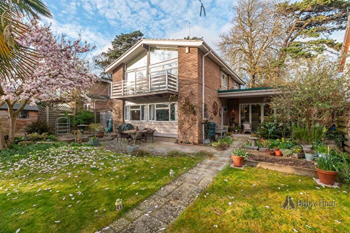 5 Bedroom Property For Sale In Fox Dale, Stamford, PE9