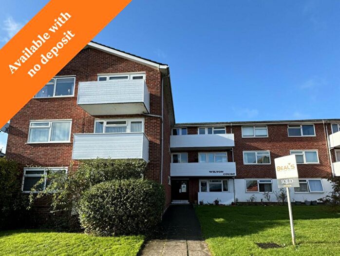 2 Bedroom Flat To Rent In Wilton Road, Southampton, Hampshire, SO15