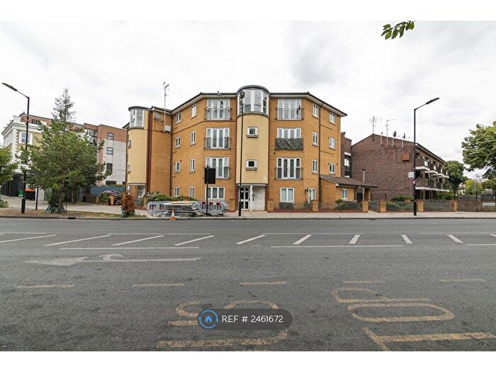 2 Bedroom Flat To Rent In Eastway, London, E9