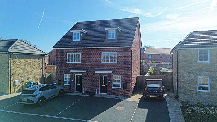 4 Bedroom Semi Detached House To Rent In Lambourne Crescent, Orchard Meadows, Warrington, WA4