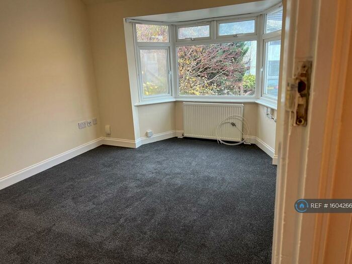 1 Bedroom Maisonette To Rent In Deaconsfield Road, Hemel Hempstead, HP3