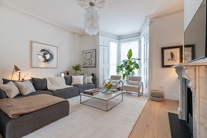 5 Bedroom Property To Rent In Portland Road, Notting Hill, W11