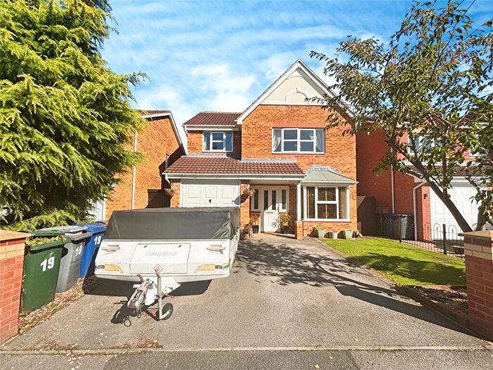 4 Bedroom Detached House For Sale In Arundel Gardens, Royston, Barnsley, South Yorkshire, S71