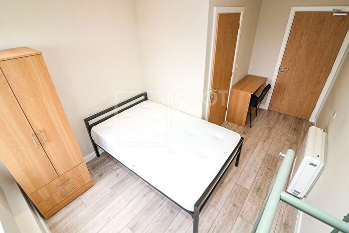 Studio To Rent In Colonnade House, Sunbridge Road, BD1