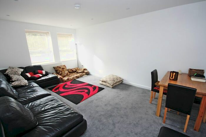 2 Bedroom Flat To Rent In Church Road, Northolt UB5