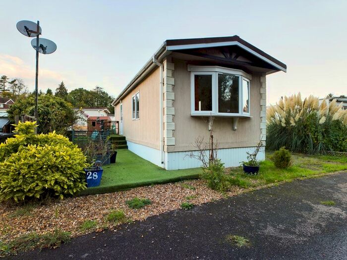 1 Bedroom Mobile Home To Rent In Hatch, Old Basing, RG24