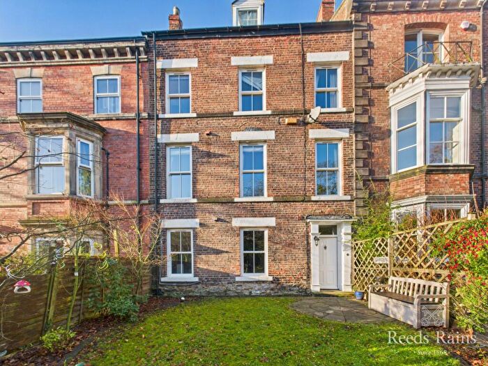 6 Bedroom Terraced House For Sale In Victoria Terrace, Durham City, Durham, DH1