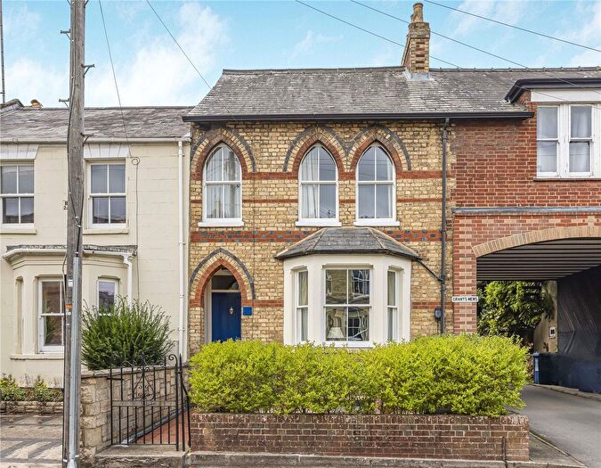 3 Bedroom End Of Terrace House For Sale In Princes Street, East Oxford, OX4